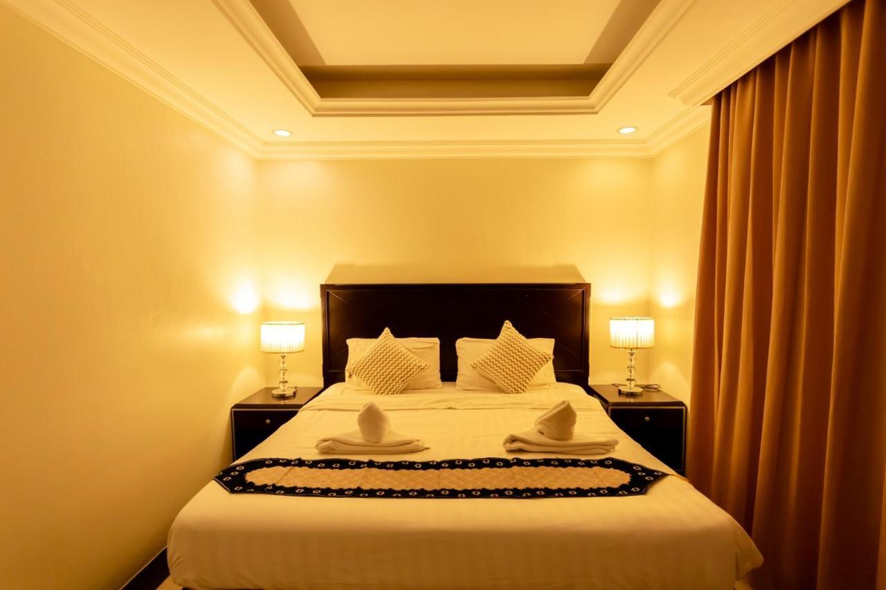 Ivory Palace Hotel Pattaya Exteriör bild