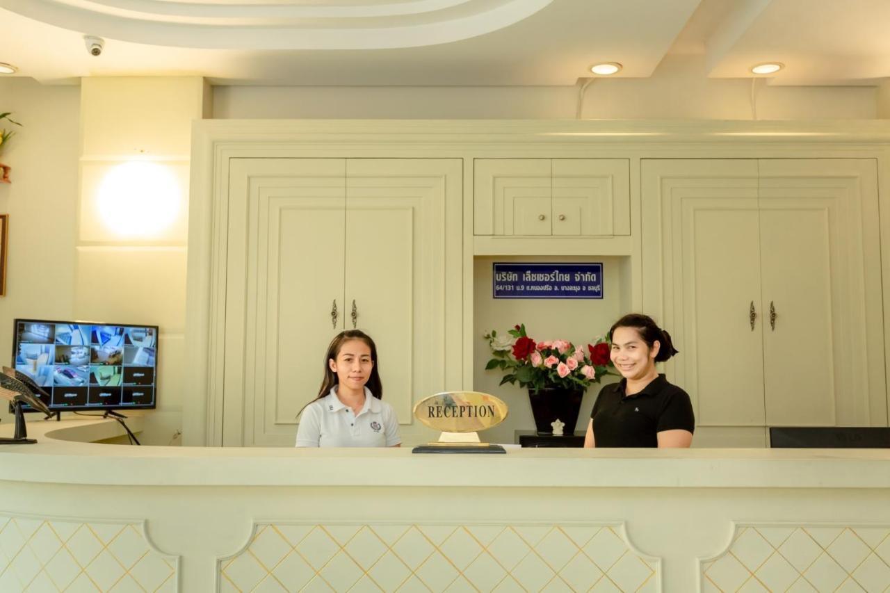Ivory Palace Hotel Pattaya Exteriör bild